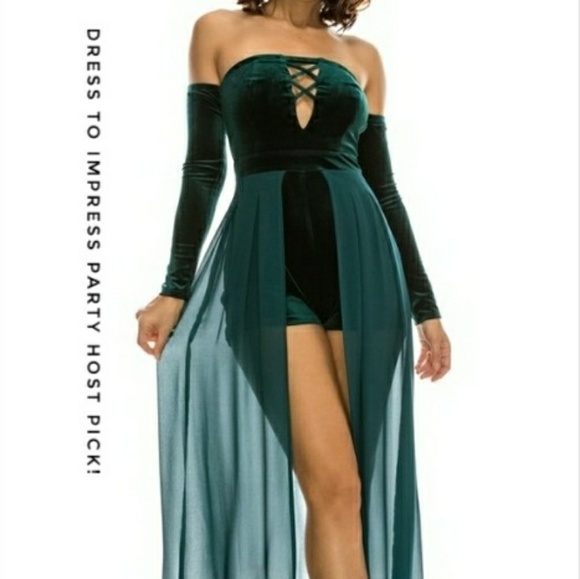 💥Off Shoulder Hunter Green Chiffon Maxi Romper - Picture 2 of 7